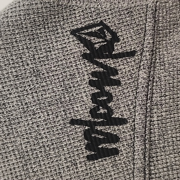 Grey Volcom shirt - Picture 3 of 11